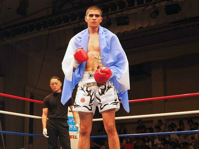 KICKBOXING / Entrevista: Radicado en Japón, el joven peleador Ricardo Bravo comienza a brillar en el circuito más importante del mundo.