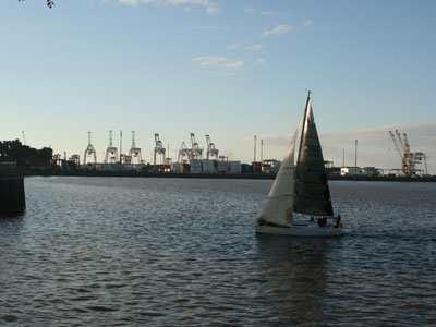 La embarcación Tata se impuso en la categoría Tripulantes en Dobles.
