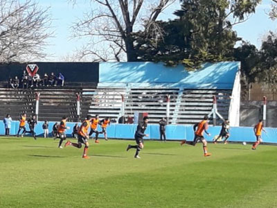 En Adrogué, Brown se impuso en los dos amistosos a Argentino de Quilmes.