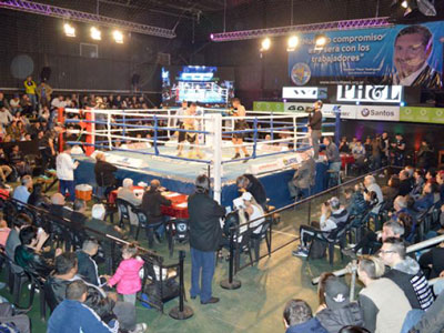 El Club El Porvenir fue sede de otra importante velada boxística.
