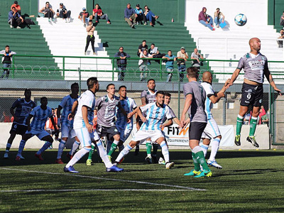 FUTBOL: En un gran partido, el Mate goleó en el Bajo Belgrano, consiguió su primer victoria y salió del fondo de la tabla.