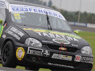 El Chevrolet Corsa de Ferrera listo para 'ponerse a prueba' en Paraná.