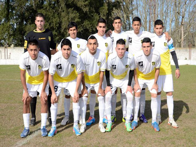 La formación del Deportivo Papa Francisco que juega en la Liga de Luján.
