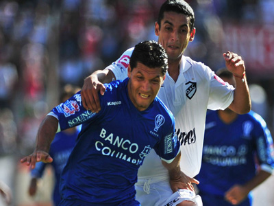 En un flojo partido, Quilmes dejó pasar la chance de ganarle a Huracán.