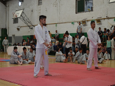 Varios de los participantes en el Torneo Nacional, con presencia quilmeña.